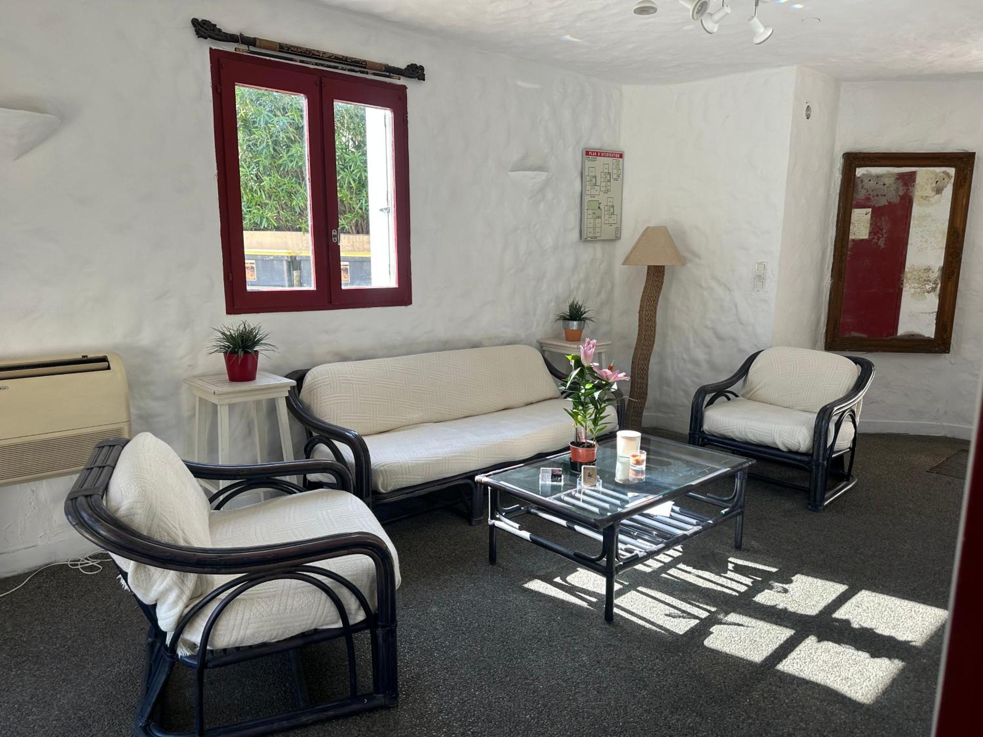 Hotel Maya Cavalaire-sur-Mer Buitenkant foto